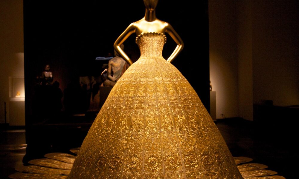 Guo Pei: A Reference in Luxury and Creativity