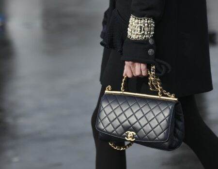 Les défilés Chanel : l’art du spectacle et de l’innovation dans la haute couture