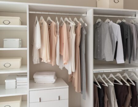 Quels sont les intemporels indispensables de la garde-robe féminine ?
