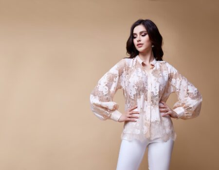Comment porter un pantalon blanc avec style ?