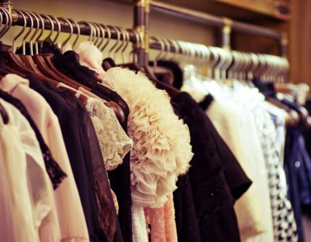 Les tendances mode à adopter à la rentrée : must-have de la saison automne 2024