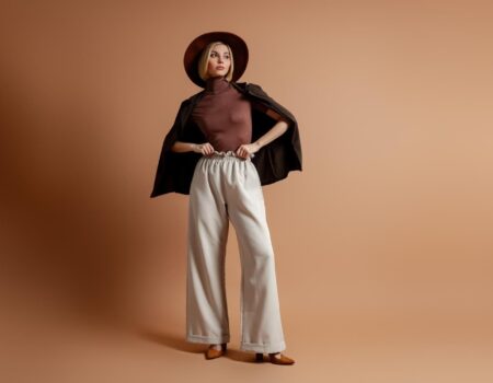 Cette couleur de l’année 2025 va révolutionner la mode : le Mocha Mousse